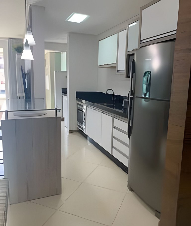 Lindo Apto na Praia de Bombas.