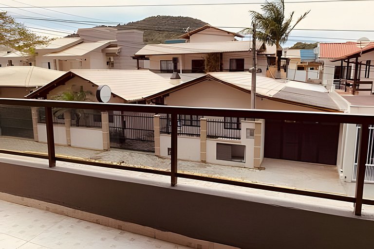 Apartamento no Centro de Bombinhas a 100m da Praia