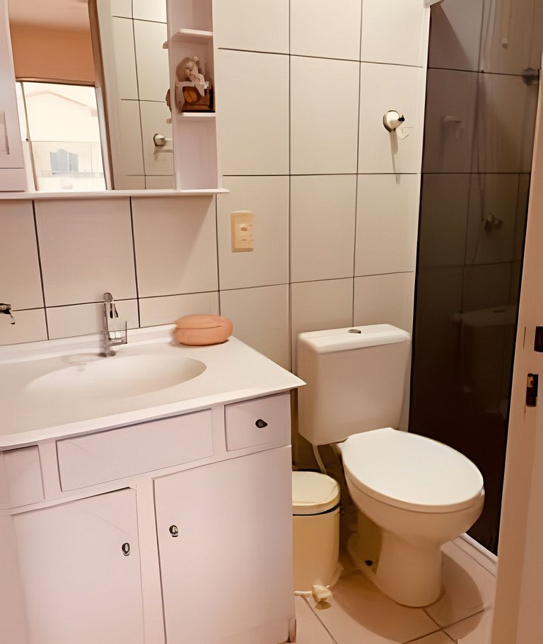 Apartamento no Centro de Bombinhas a 100m da Praia