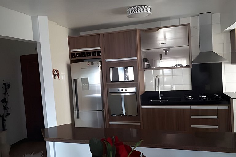 Apartamento a 60 metros da praia em Bombas.