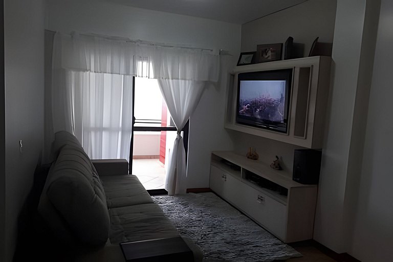 Apartamento a 60 metros da praia em Bombas.