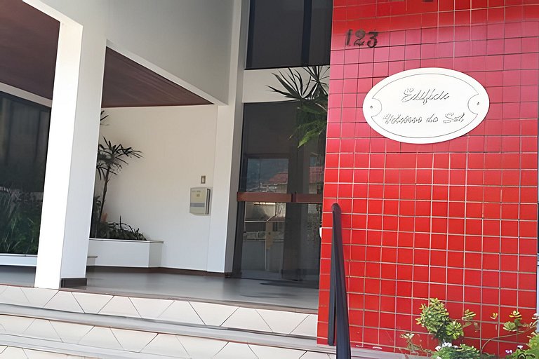 Apartamento a 60 metros da praia em Bombas.