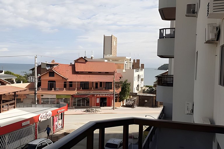 Apto de 3 dorm. com Vista para o Mar