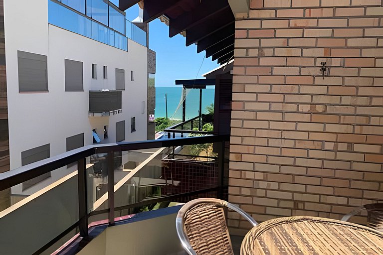 Linda Casa Beira Mar, Centro de Bombinhas SC.