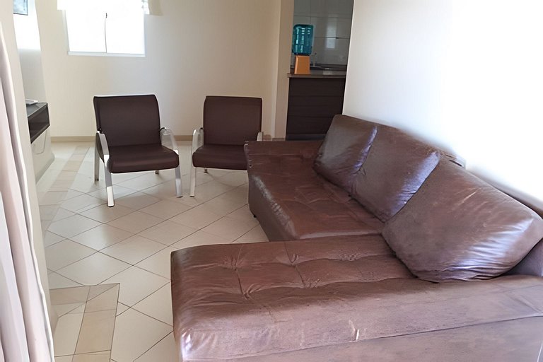 203-Apto à 80 metros do mar no centro de Bombinhas